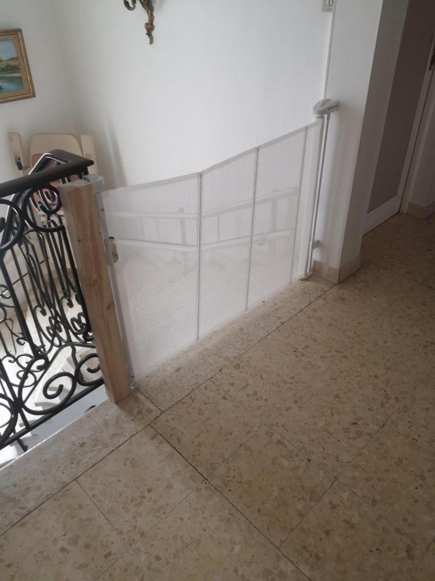 Appartement Dans Villa Avec Piscine Et Jardin Marguerittes Luaran gambar