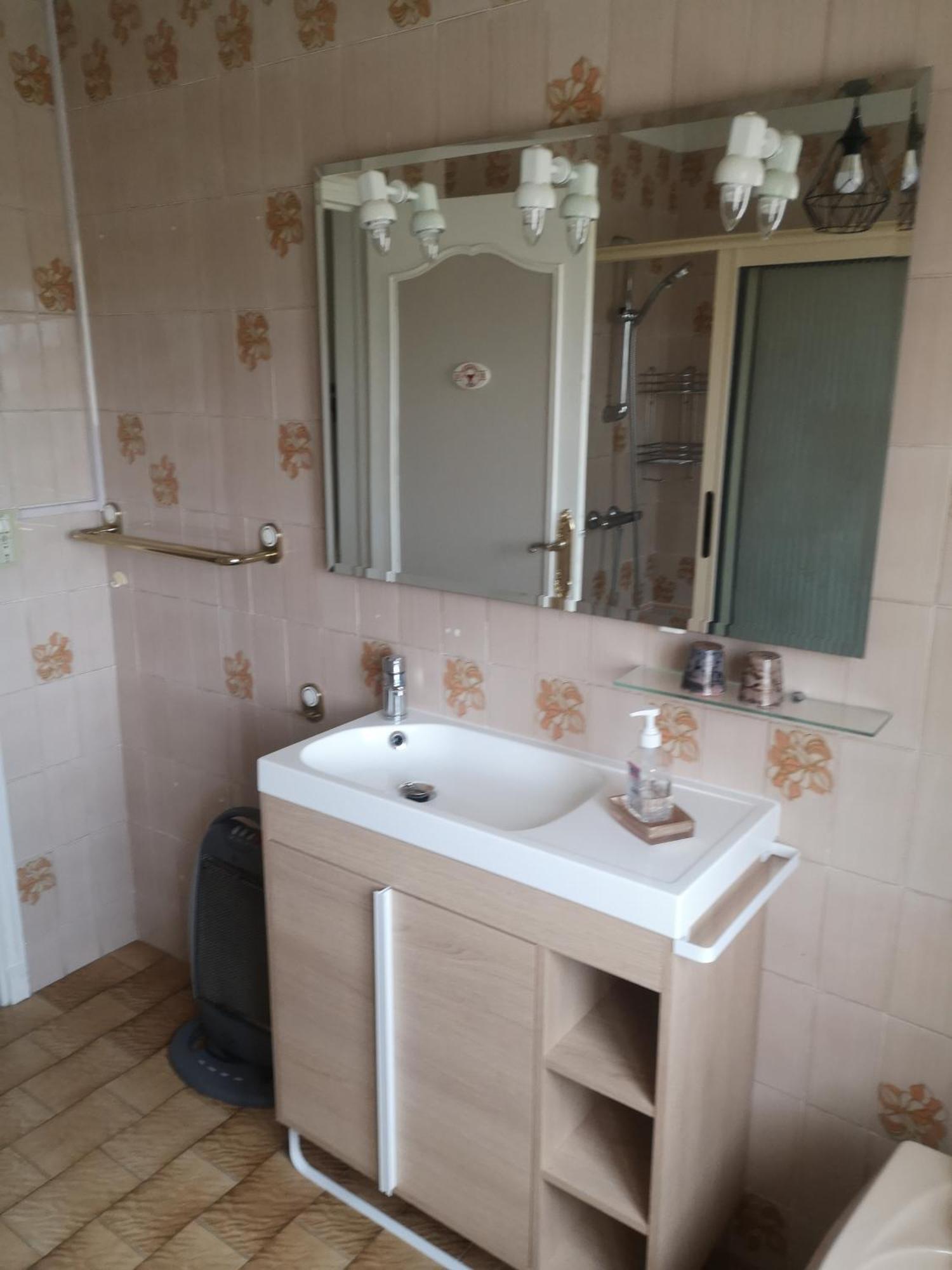 Appartement Dans Villa Avec Piscine Et Jardin Marguerittes Luaran gambar
